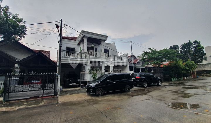 Disewakan Rumah / Ruang Usaha 7 Kamar Di Perumahan Tytyan Kencana 2