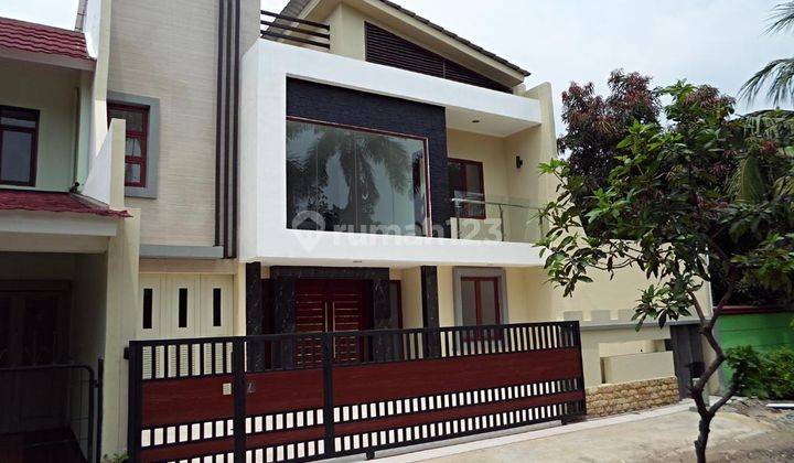 Disewakan Rumah Di Taman Villa Baru Sebelah Mall 1