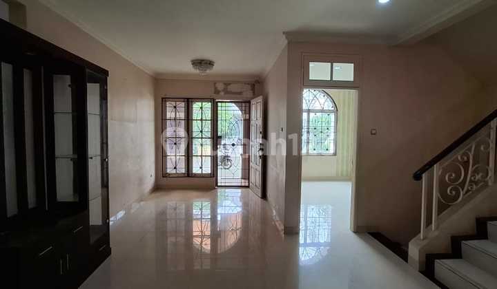 Dijual Rumah 2 Lantai Cluster Depan Kota Wisata Cibubur 2