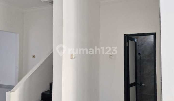 Dijual Rumah Limus Pratama Renovasi Total Siap Huni SHM 1