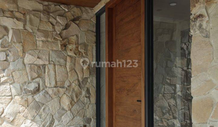 Dijual Rumah Design Minimalis Like New Legenda Wisata Cibubur 1