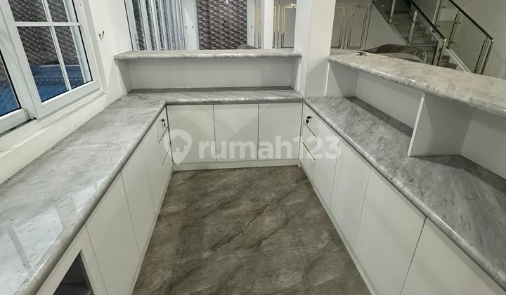 Dijual Rumah Mewah Kota Wisata Cibubur Dijual Rumah Mewah Kota Wisata Cibubur