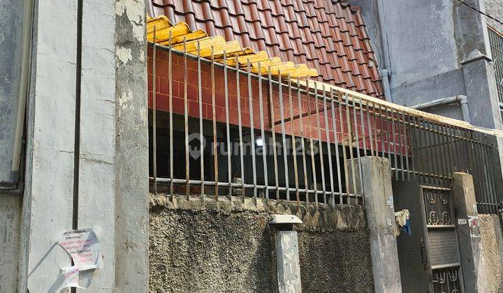 Rumah 2 Lantai Bagus Lokasi Strategis di Jembatan 5, Jak Bar 1