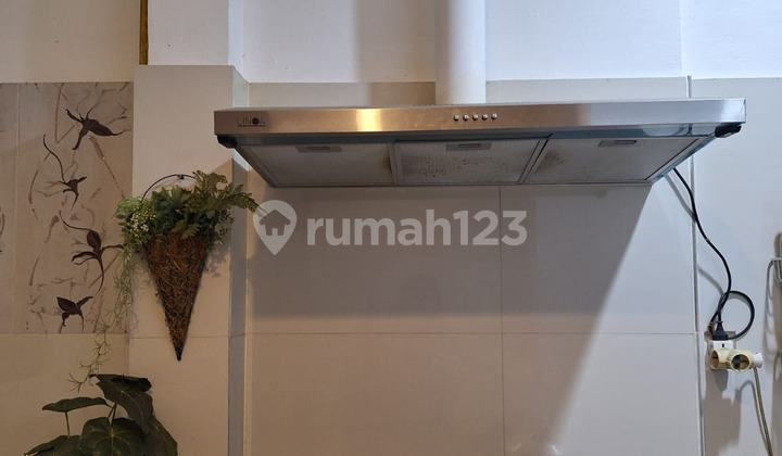 Nice Furnished SHM House in Bintaro, South Tangerang 2