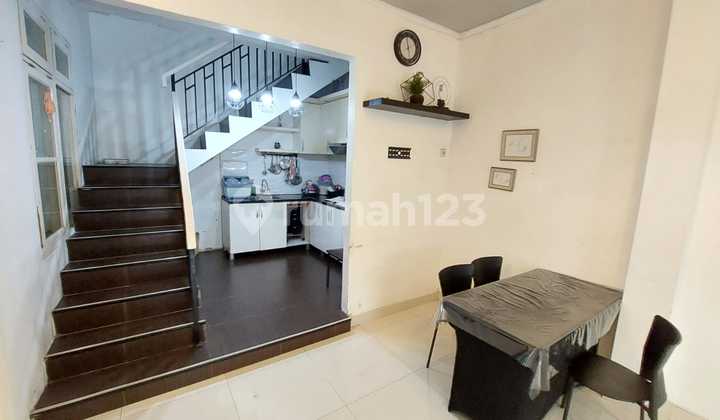 Rumah Bagus Semi Furnished SHM Eldora Utama Graha Raya,