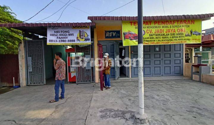 Rumah bisa untuk usaha / tempat tinggal di jalan besar Sidorukun 1