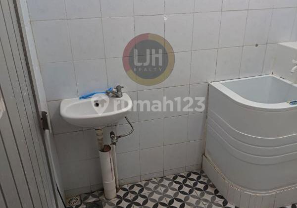 House for Rent in East Kelapa Gading, North Jakarta 2