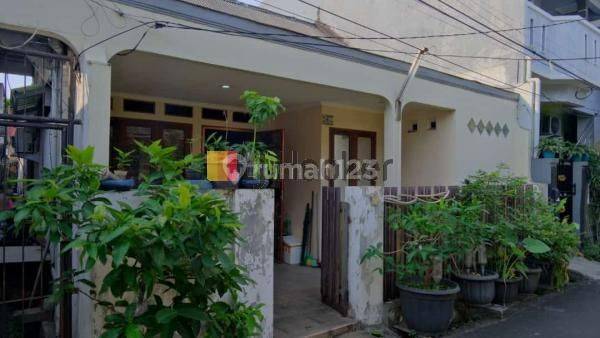 Rumah Siap Huni di Jalan Pisangan Baru Timur Area Matraman Jakarta Timur 1