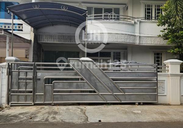 Rumah Mewah 2 Lantai di Janur Elok, Kelapa Gading, Jakarta Utara