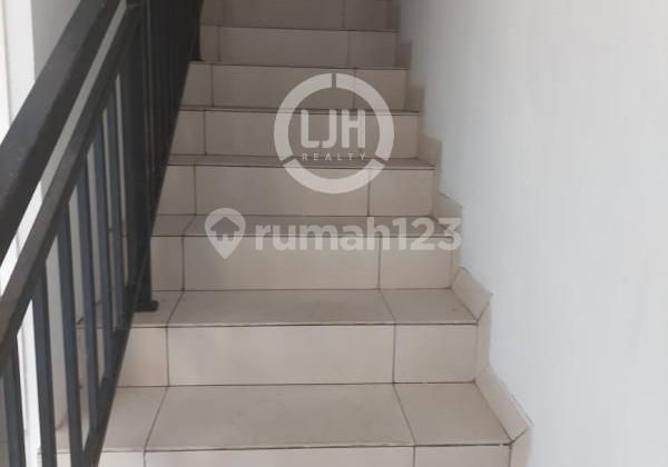 Strategic Location Warehouse in Green Sedayu Biz Park, Cakung, East Jakarta Strategic Location Warehouse in Green Sedayu Biz Park, Cakung, East Jakarta