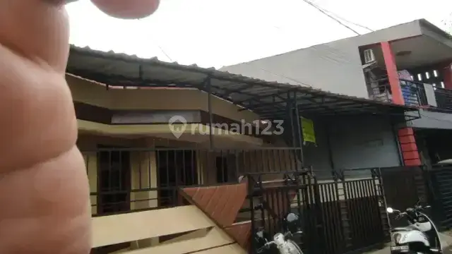 Disewakan! Rumah Kembangan Jakarta Barat 100m2 Bagus  1