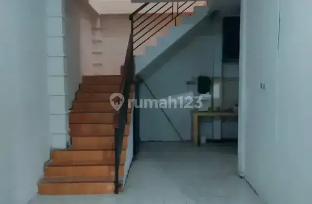 Disewakan! Rumah Taman Royal 3 80m2 Bagus  1