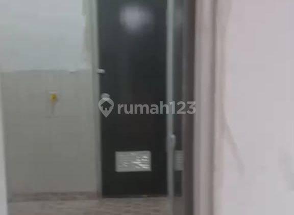 Disewakan! Rumah Pinang Tangerang 150m2 Bagus 2