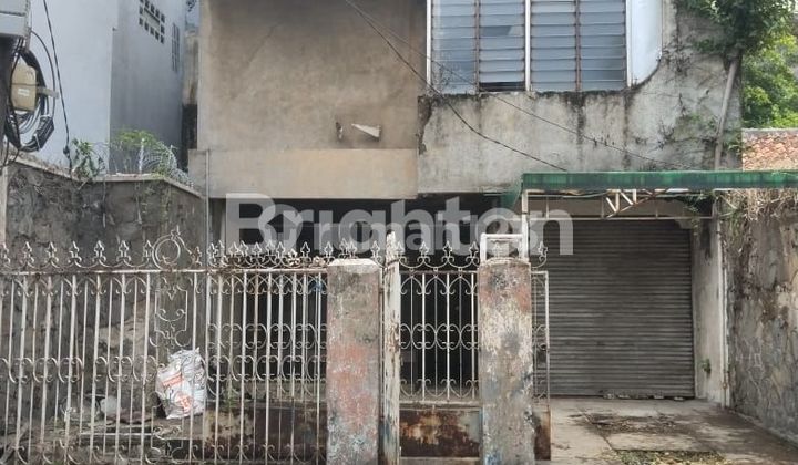 RUMAH TUA 2,5 LANTAI DEKAT ATRIUM SENEN RUMAH TUA 2,5 LANTAI DEKAT ATRIUM SENEN