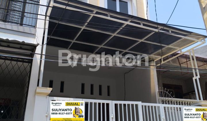 RUMAH BARU 3 LANTAI PADEMANGAN