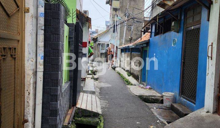 rumah 2 lantai full beton, turun harga dari 900 juta jadi 800 juta aja. 2