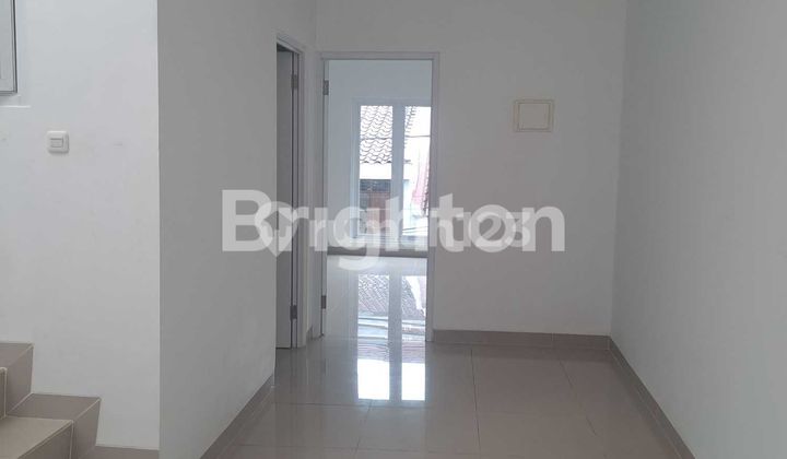 RUMAH BARU 3 LANTAI SIAP HUNI TANJUNG DUREN 2