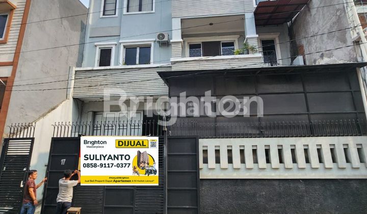 RUMAH PLUS GUDANG PADEMANGAN