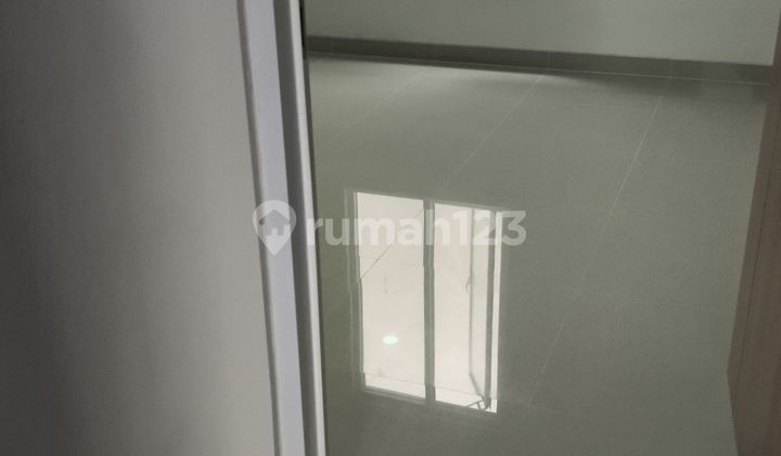 New 3-Story Ready-to-Occupy House in Duri Kepa 2