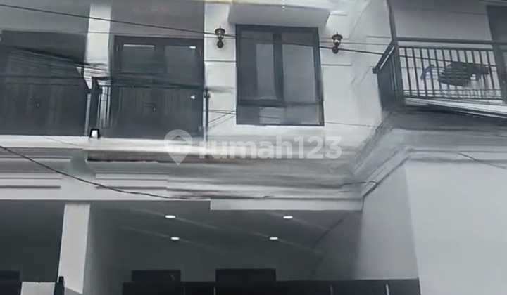 New 3-Story Ready-to-Occupy House in Duri Kepa