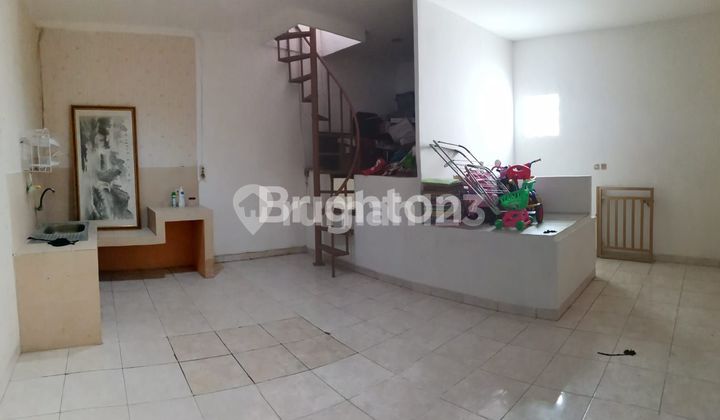 3 1/2 STORY READY-TO-OCCUPY HOUSE IN JELAMBAR 2