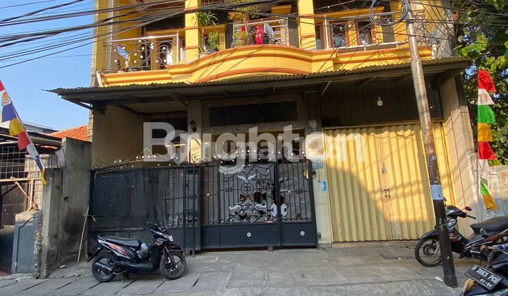 RUMAH SIAP HUNI 2 LANTAI CEMPAKA PUTIH