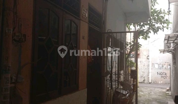Rumah Siap Huni 3 Lantai Jembatan Lima
