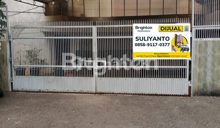 RUMAH TUA HITUNG TANAH AJA KARANG BOLONG RUMAH TUA HITUNG TANAH AJA KARANG BOLONG