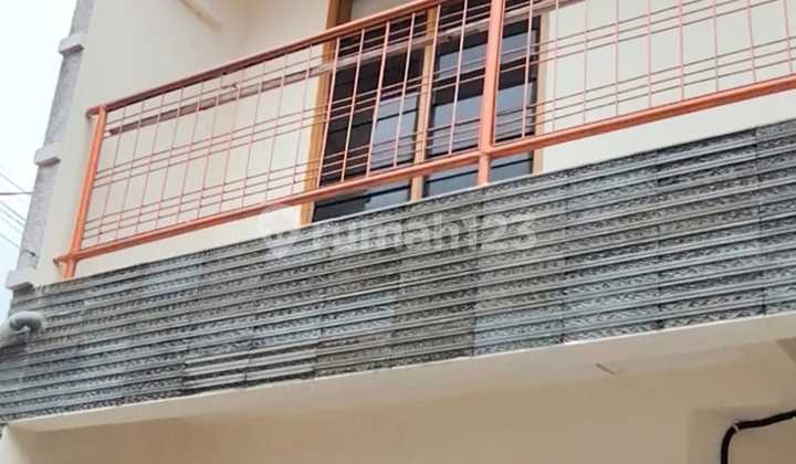 Rumah Siap Huni 2 Lantai Sunter Row Mobil