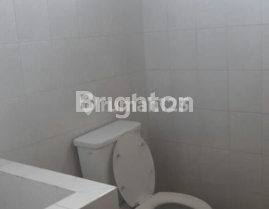 2-STORY READY-TO-OCCUPY HOUSE IN KEMAYORAN 2