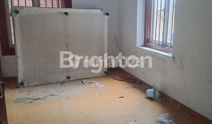 RUMAH COCOK UNTUK GUDANG DEKAT DENGAN GLODOK..  2