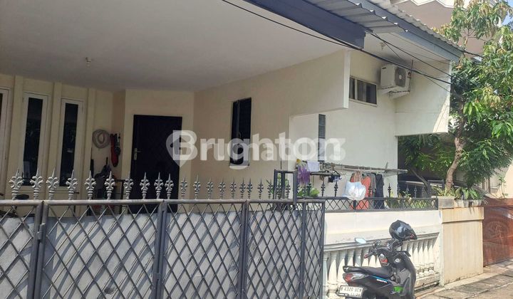 RUMAH 2 LANTAI SIAP HUNI KELAPA GADING