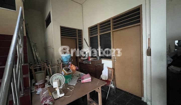 RUMAH 2 LANTAI SIAP HUNI KARANG ANYAR 2