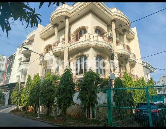 RUMAH MEWAH DI MUARA KARANG PLUIT RUMAH MEWAH DI MUARA KARANG PLUIT