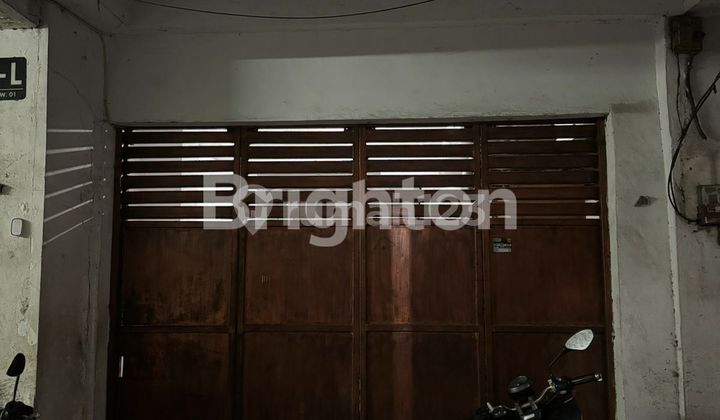 4-STORY HOUSE JEMBATAN LIMA