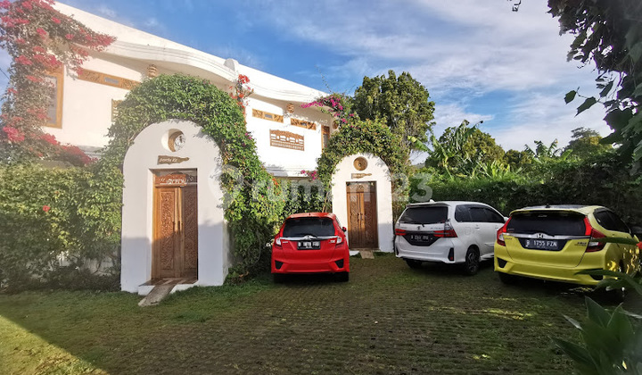 Sultan's Holiday in Lembang! Luxury Villa for Sale + Private Pool at an Affordable Price! Sultan's Holiday in Lembang! Luxury Villa for Sale + Private Pool at an Affordable Price!