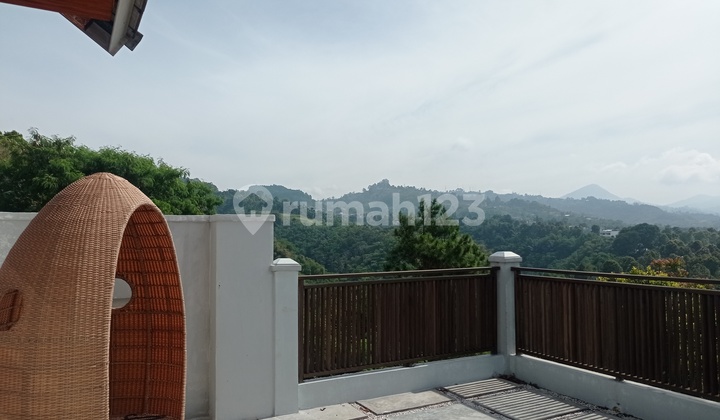The Most Wanted Villa In Setiabudi! Once In A Lifetime Unit! Ready to Attract Tourists! The Most Wanted Villa In Setiabudi! Once In A Lifetime Unit! Ready to Attract Tourists!