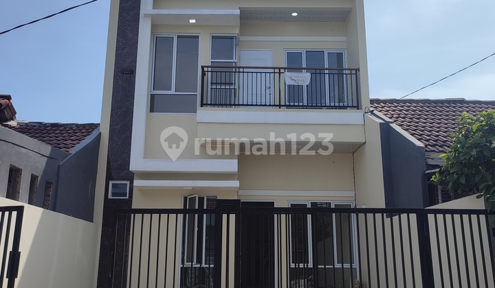 Turun Harga Rumah 2 Lantai Graha Sevilla Citra Raya Cikupa 2