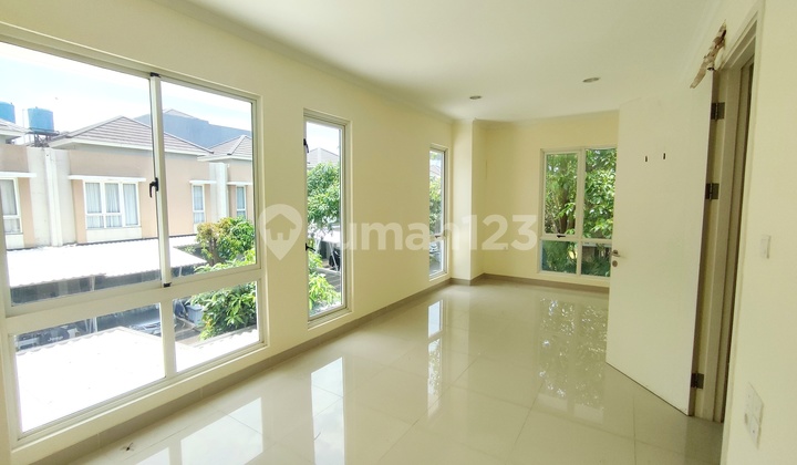 For Sale Hook House in Thomson Scientia Cluster Summarecon Gading Serpong 2