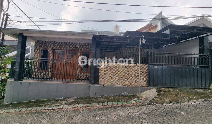 Rumah HOOK 2 Lantai Di  / 2