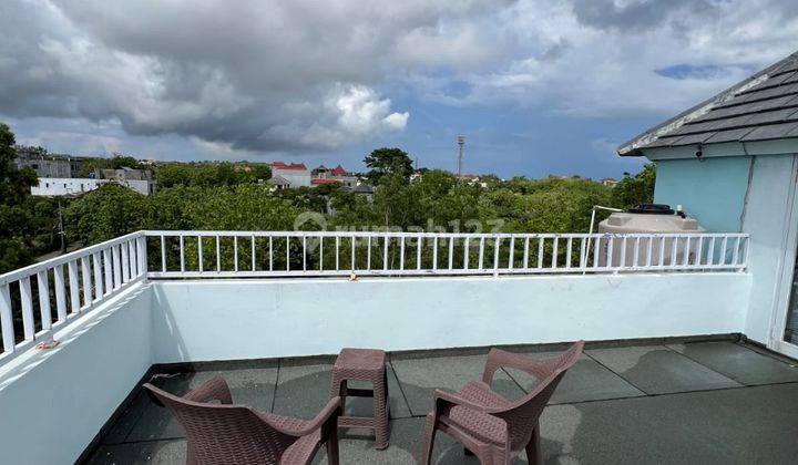 Villa 3 Lantai + Rooftop Lingkungan Nyaman di Ungasan Dekat GWK 1