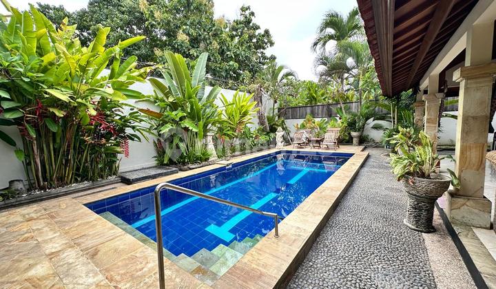 1-Story Villa in Puri Gading Jimbaran Near Gwk