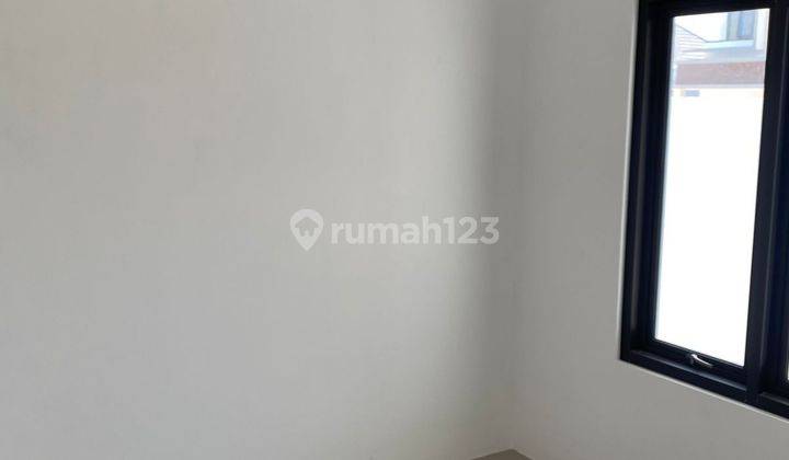 Rumah Baru Lokasi Strategis 2 Lantai di Mumbul Nusa Dua Dekat Tol 2