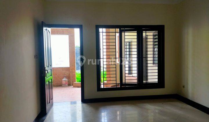 Rumah Asri Siap Huni Di Perumahan Elit Jember 1