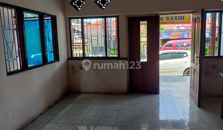 Rumah 4 Kamar Di Area Kampus Tengah Kota Jember 2