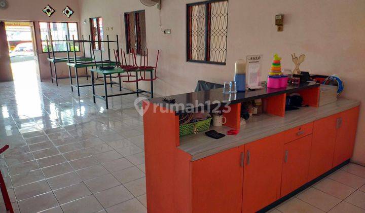 Rumah 4 Kamar Di Area Kampus Tengah Kota Jember 1