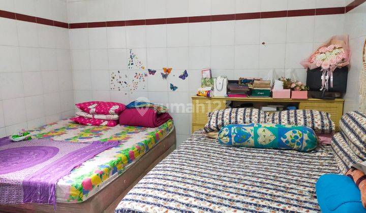 Rumah 6 Kamar Tidur Strategis Pinggir Jalan Di Tengah Kota Jember 2