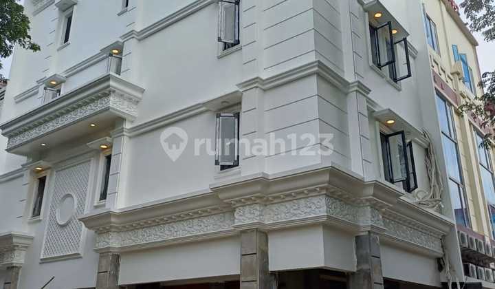 American Classic 5-Storey Hotel in Rawa Bokor, Tangerang