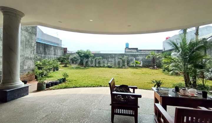 Dijual Rumah Mewah Furnished di Kemanggisan, Jakarta Barat