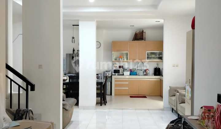 House in front of Sport Club and Park in Modernland, Tangerang 2